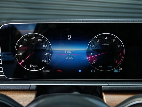 Used 2024 Mercedes-Benz GLE 450 4MATIC image 24