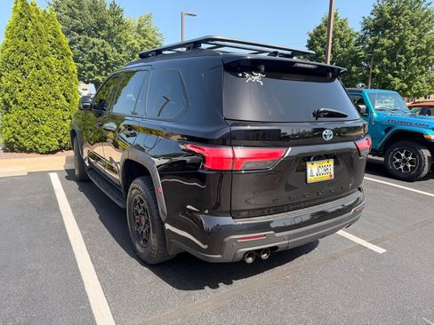 Used 2023 Toyota Sequoia TRD Pro AWD/4WD image 6