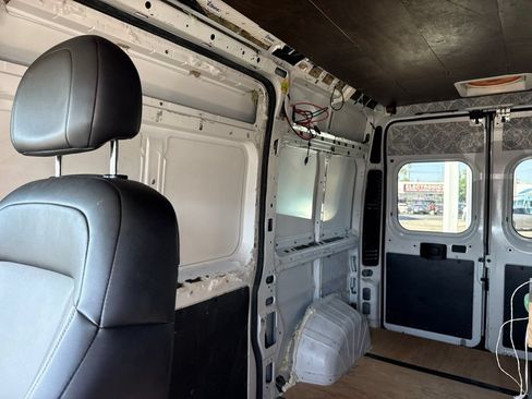 Used 2020 RAM ProMaster 1500 FWD image 9