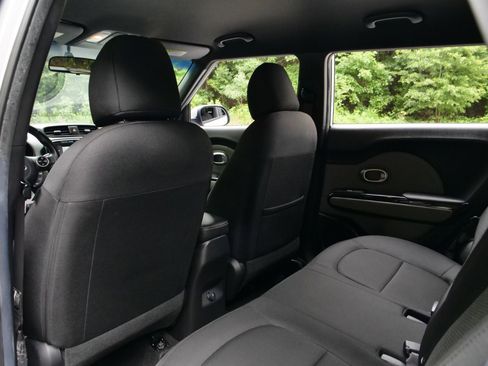 Used 2019 Kia Soul + w/ Audio Package image 22