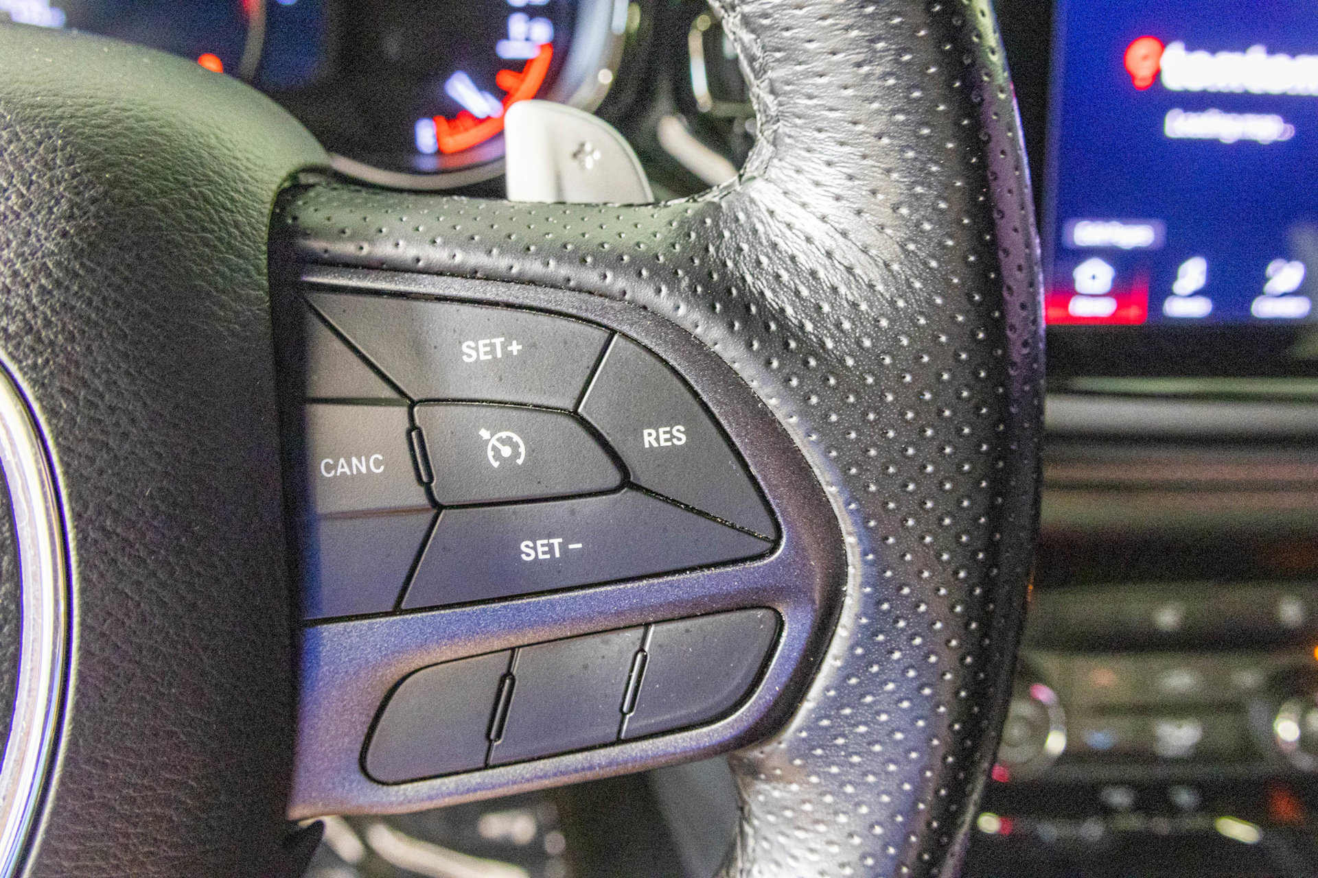 Used 2021 Dodge Durango R/T w/ Blacktop Package AWD/4WD image 31