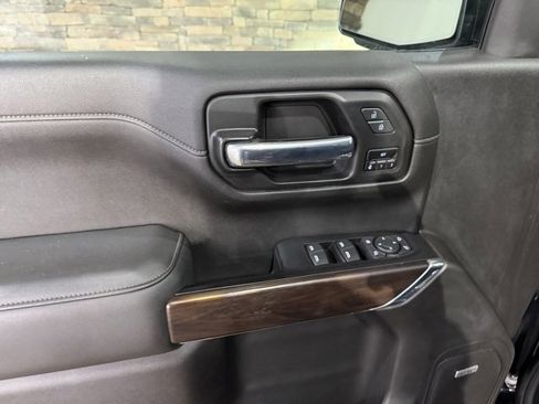 Used 2020 GMC Sierra 1500 SLT w/ SLT Premium Package image 12