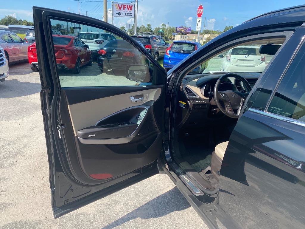 Used 2017 Hyundai Santa Fe Sport w/ 2.4L Tech Package 04 FWD image 13