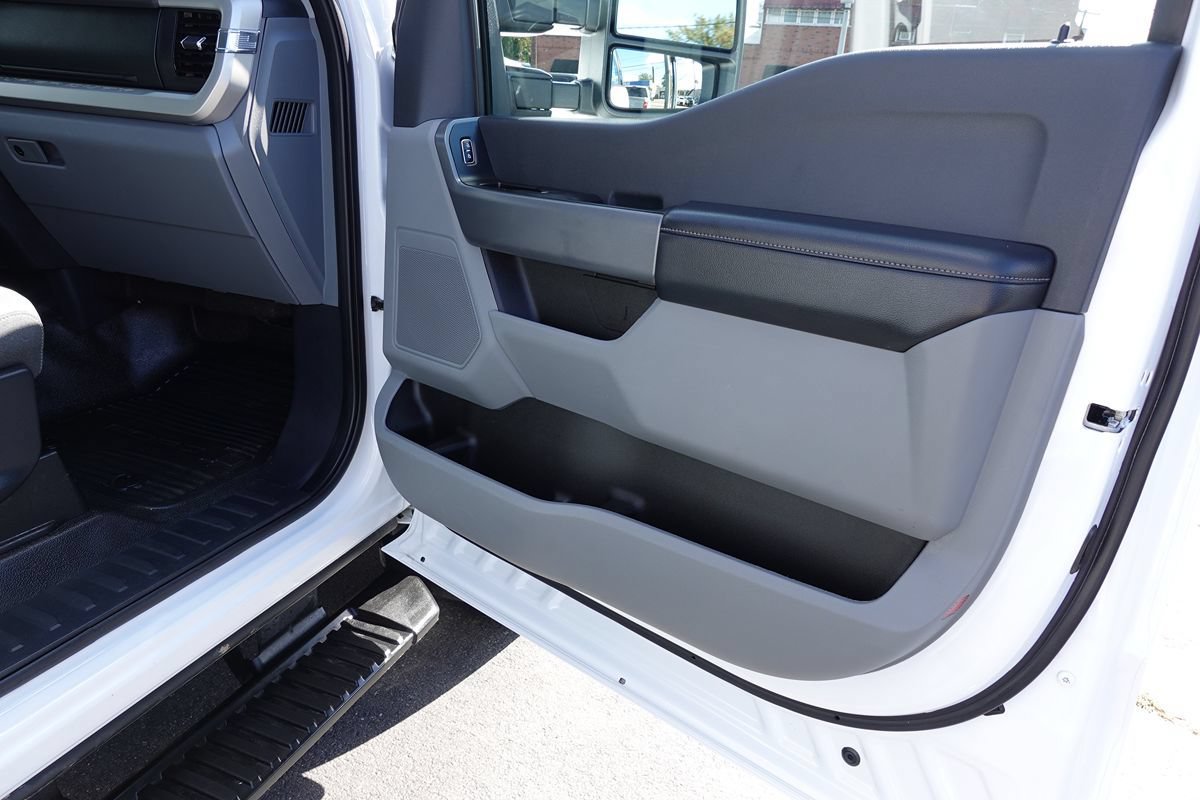 Used 2024 Ford F350 XLT w/ FX4 Off-Road Package AWD/4WD image 32