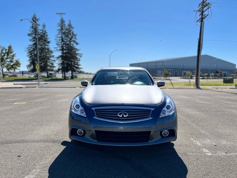 Used 2011 INFINITI G37 G37x Sport Sedan 4D w/ Premium Pkg image 2