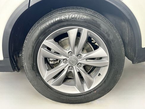 Used 2023 Acura MDX SH-AWD image 11