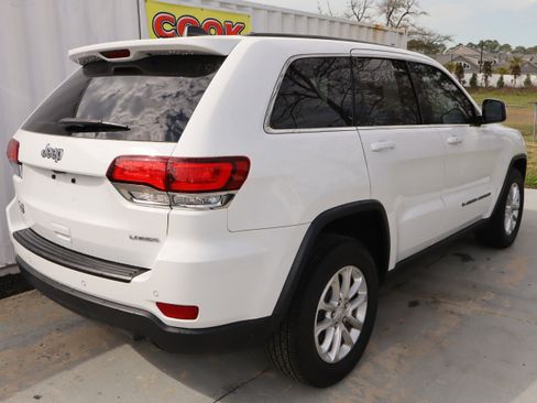 Used 2022 Jeep Grand Cherokee Laredo E image 11
