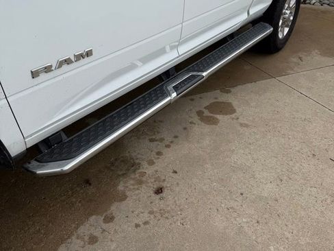 Used 2024 RAM 2500 Big Horn AWD/4WD image 10