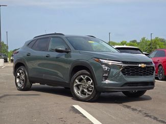 Used 2025 Chevrolet Trax LT FWD video 1