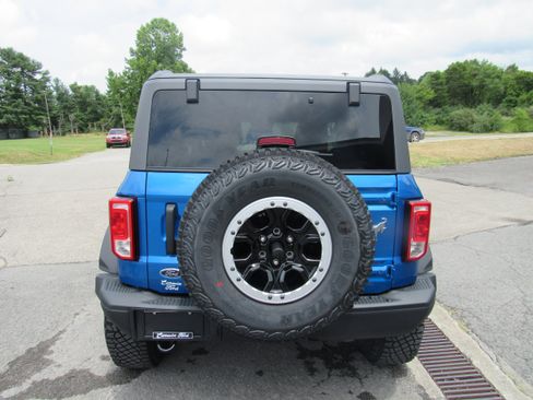 Used 2024 Ford Bronco Black Diamond w/ Sasquatch Package image 7