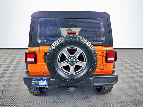 Used 2018 Jeep Wrangler Unlimited Sport S AWD/4WD image 9