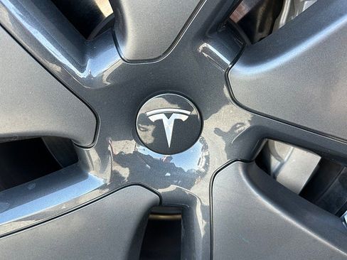 Used 2023 Tesla Model 3 Standard Range RWD image 16