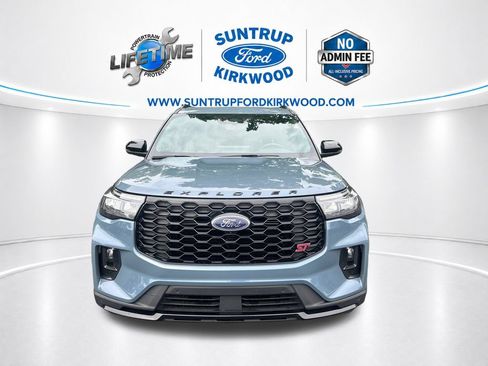 Used 2025 Ford Explorer ST w/ Sun And Sound Package RWD image 10