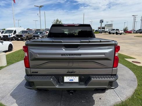 Used 2022 Chevrolet Silverado 1500 RST image 5