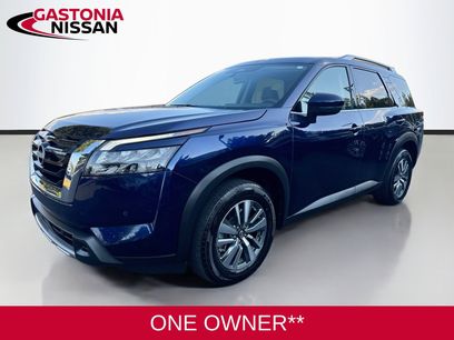 Used 2025 Nissan Pathfinder SL