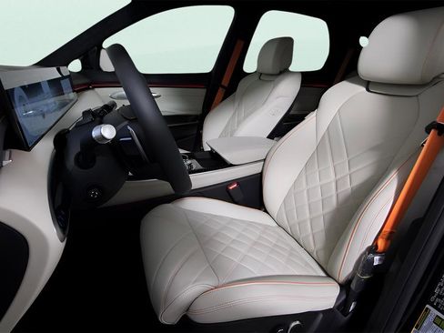 New 2026 Genesis GV70 3.5T Sport Prestige AWD/4WD image 18
