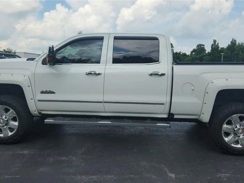 Used 2016 Chevrolet Silverado 2500 High Country AWD/4WD image 5