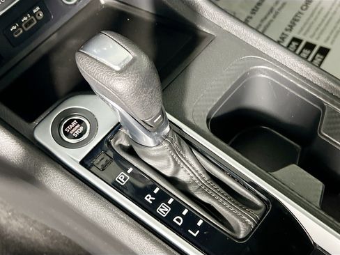 Used 2024 Nissan Sentra SV FWD image 23