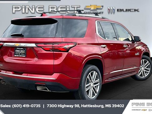Used 2023 Chevrolet Traverse High Country w/ LPO, 'HIT The Road' Package FWD image 12
