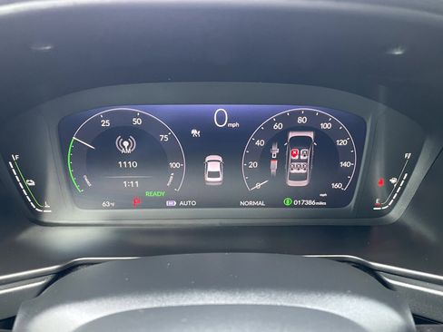 Used 2024 Honda Accord Touring image 14