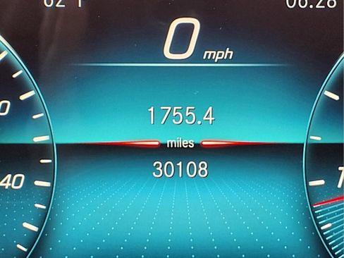 Certified 2022 Mercedes-Benz GLB 250 4MATIC image 16