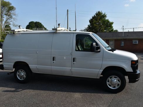 Used 2014 Ford E-350 and Econoline 350 Super Duty RWD image 38