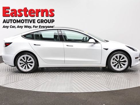 Used 2023 Tesla Model 3 Standard Range RWD image 4