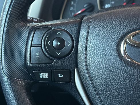 Used 2015 Toyota RAV4 XLE AWD/4WD image 29