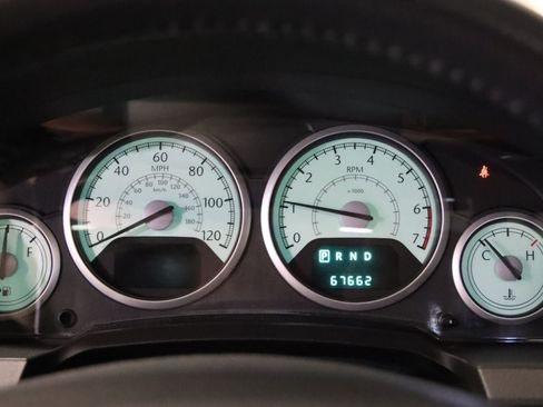 Used 2010 Chrysler Town & Country Touring Plus w/ Premium Group FWD image 42