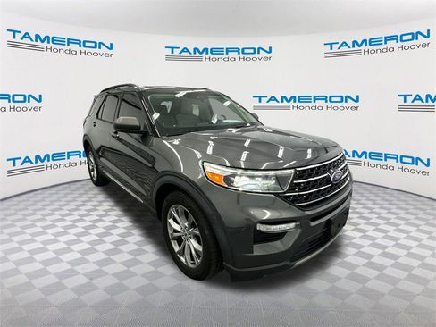 Used 2020 Ford Explorer XLT w/ Equipment Group 202A image 7