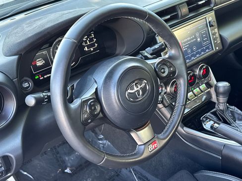Used 2023 Toyota GR86 Premium w/ ALL Weather Mat Package (TMS) RWD image 14