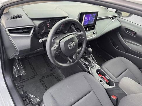 Used 2023 Toyota Corolla LE image 11