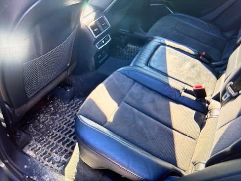 Used 2019 Audi SQ5 Premium Plus w/ Premium Plus Package image 9