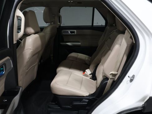 Used 2022 Ford Explorer Limited w/ Class IV Trailer Tow Package image 20