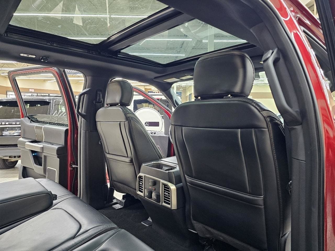 Used 2018 Ford F150 Platinum w/ Equipment Group 701A Luxury RWD image 24