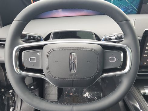 New 2026 Lincoln Nautilus Reserve image 16