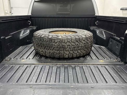 Certified 2019 Toyota Tacoma SR5 image 27