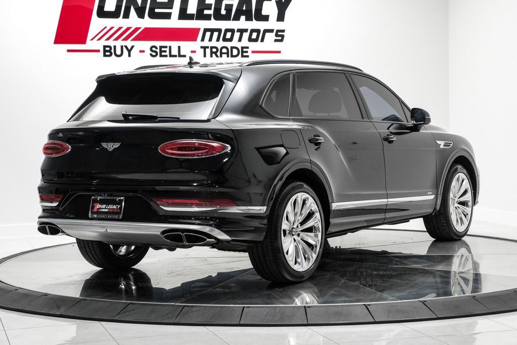 Used 2023 Bentley Bentayga Extended Wheelbase AWD/4WD image 8