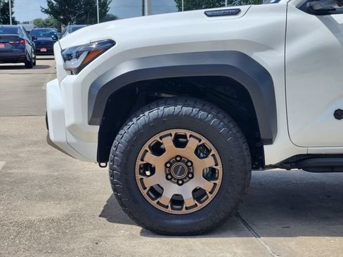 Certified 2025 Toyota 4Runner Trailhunter AWD/4WD image 8