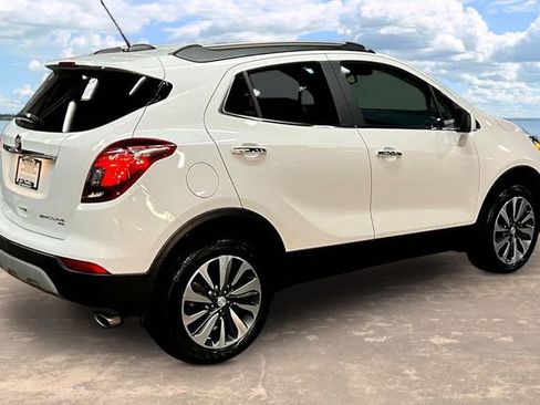 Used 2022 Buick Encore Preferred w/ Safety Package image 6