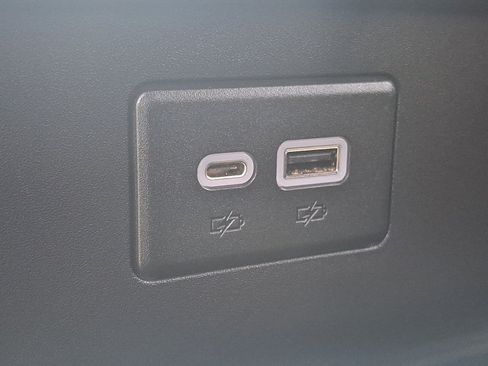 Used 2022 Chevrolet Blazer LT AWD/4WD image 11