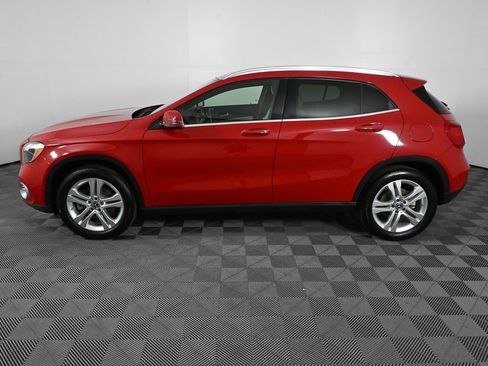 Used 2019 Mercedes-Benz GLA 250 4MATIC image 3