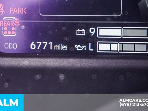 Used 2025 Toyota Sequoia Platinum AWD/4WD image 64
