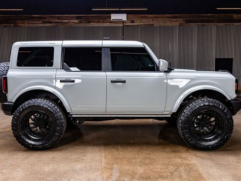 Used 2026 Ford Bronco Outer Banks image 11