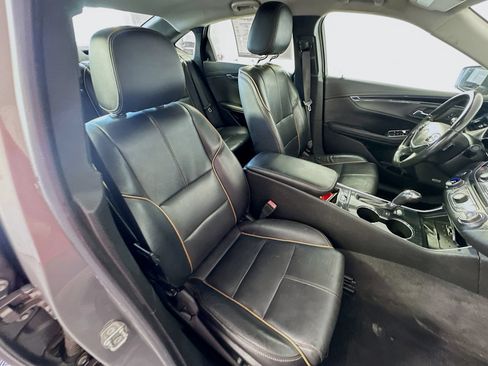 Used 2019 Chevrolet Impala Premier FWD image 30