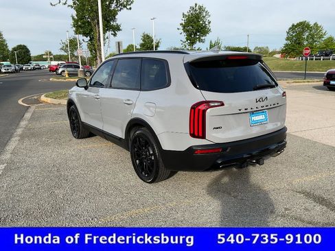 Used 2022 Kia Telluride EX w/ EX Premium Package AWD/4WD image 4