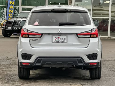 Used 2022 Mitsubishi Outlander Sport ES image 5