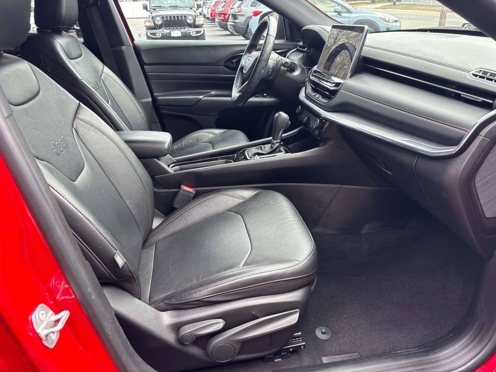 Used 2022 Jeep Compass Limited AWD/4WD image 13