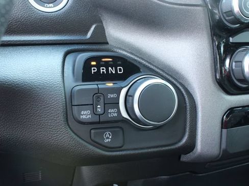 Used 2026 RAM 1500 Express AWD/4WD image 19