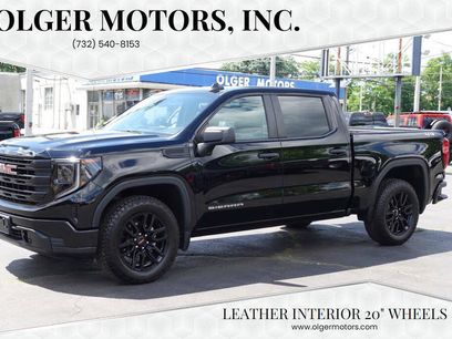 Used 2023 GMC Sierra 1500 Pro w/ Graphite Edition